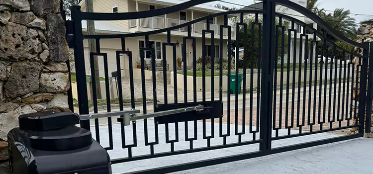 Swing Gate Opener with Keypad Hinsdale