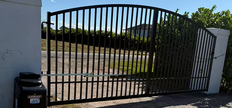 Driveway Fence Repair Hinsdale